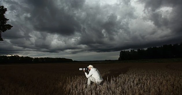 Wie man bei nebligem Wetter fotografiert: Traumhafte Bilder erschaffen